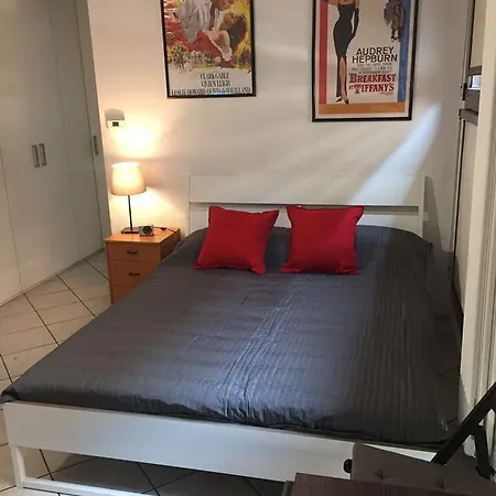 Cine House Apartment *